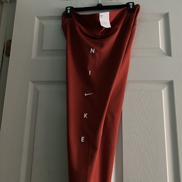 Nike Leggings - Picture 3 of 5